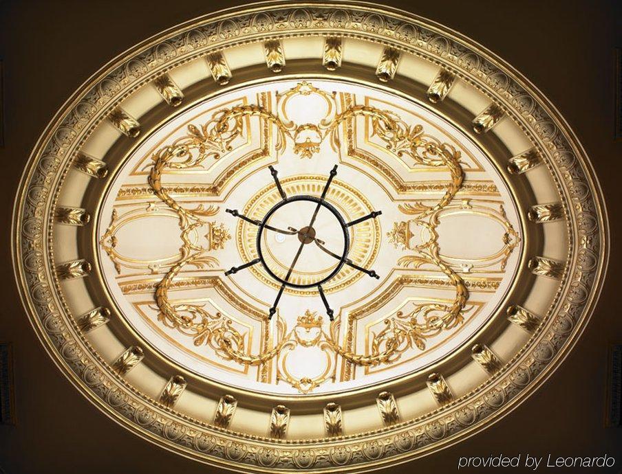 The Grand At Trafalgar Square Лондон Екстериор снимка